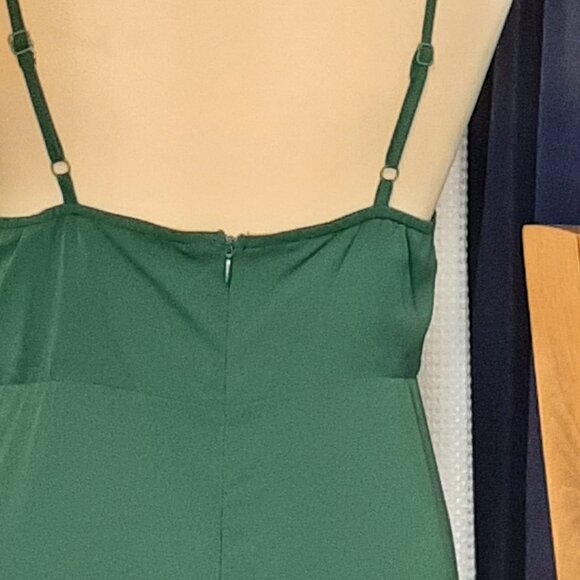 NWOT!!  Alva Q Tie Front Cutout Maxi - Picture 8 of 13